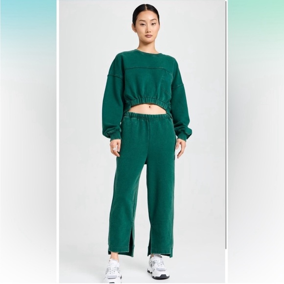 NWT FULL SET. FP Movement On Your Mark 2-Piece Set in Dark Green - Picture 2 of 6